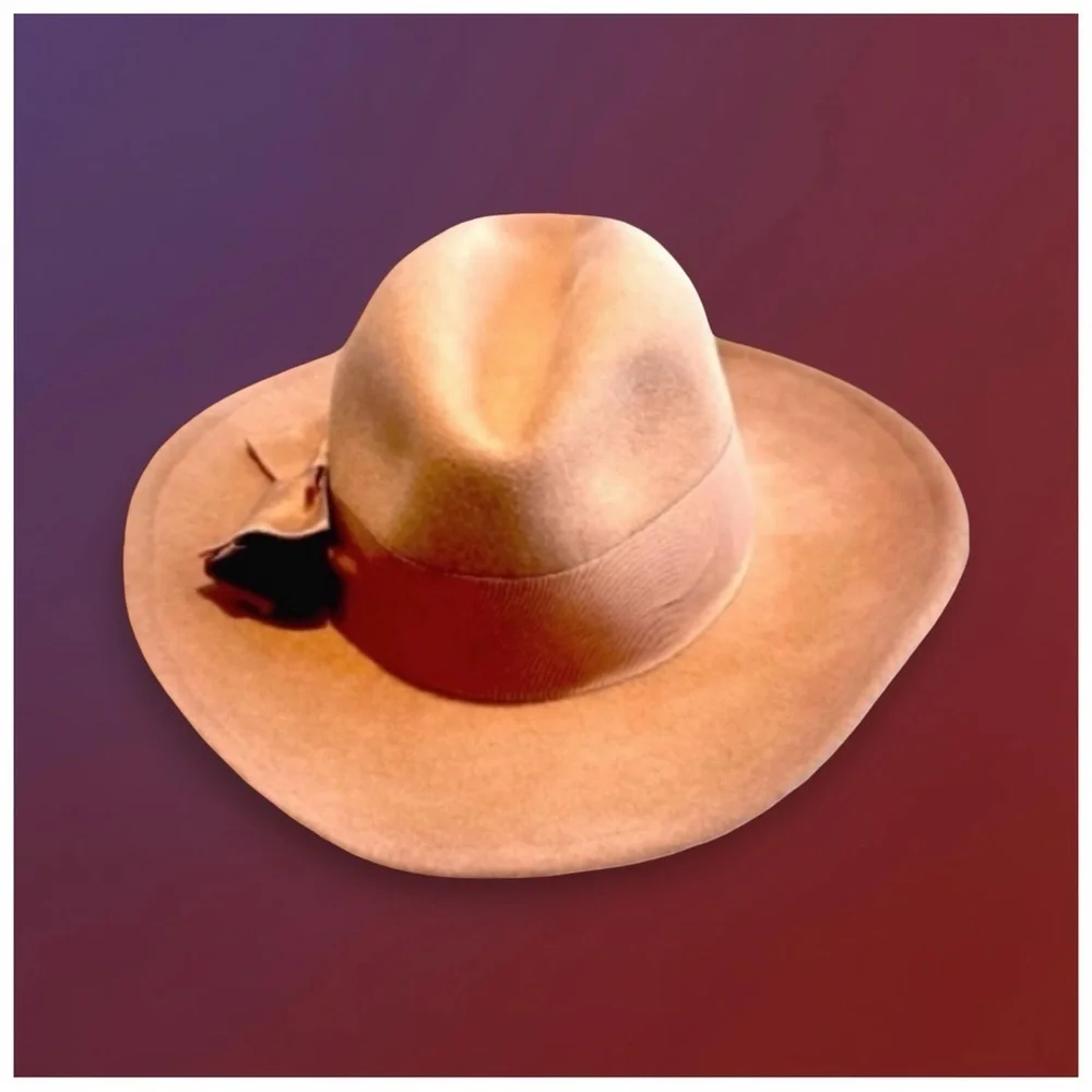 Betmar Women’s Wide-Brim Wool Fedora – Beige – Style WPL-4386 – Like New